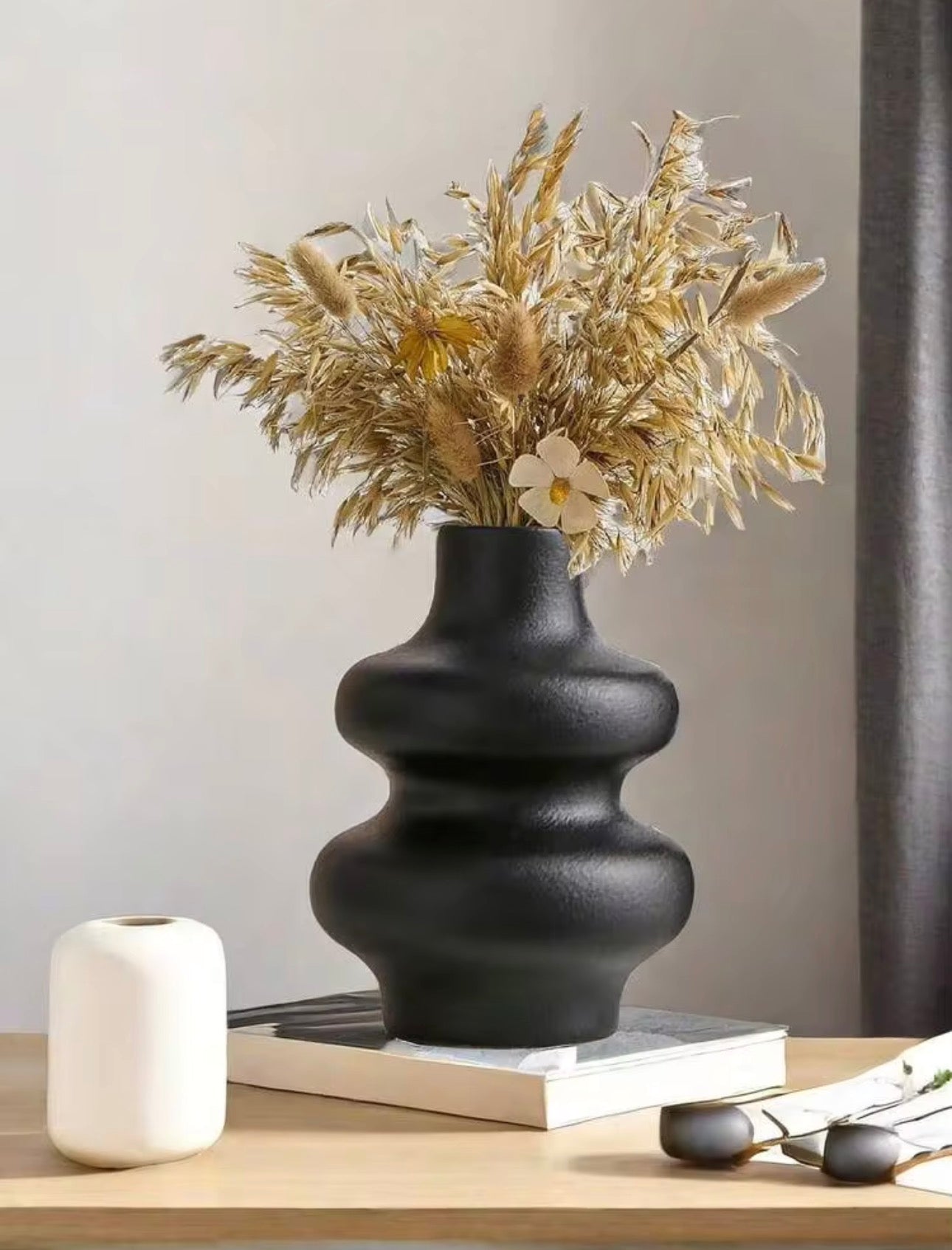 wave Ceramic Vase - Black