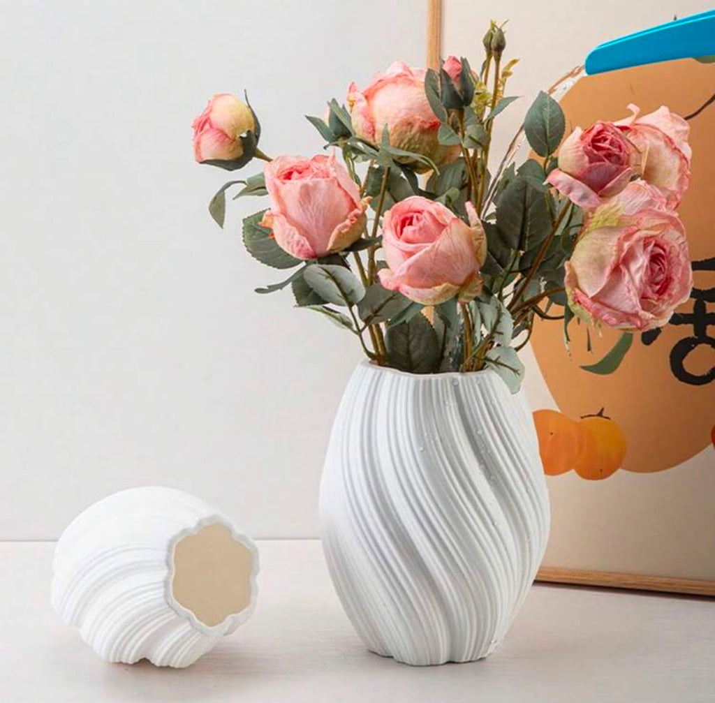 Ribbed Ceramic Vase - White