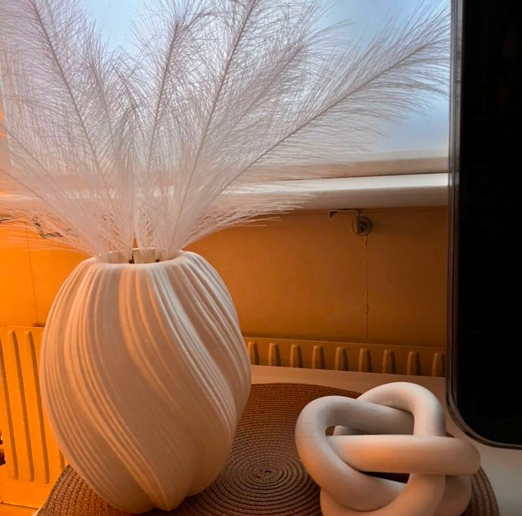 Ribbed Ceramic Vase - White